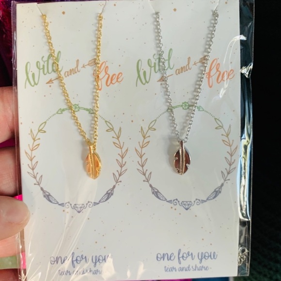 NWT Wild and Free Feather Friendship Necklaces - Picture 5 of 9
